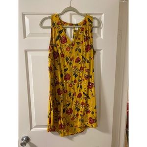 Summer dress with floral pattern